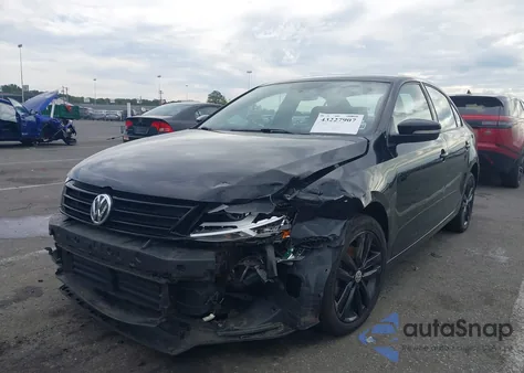 2018 Volkswagen Jetta 1.8T Se Sport z USA, uszkodzony, nr VIN 3VWD17AJ0JM238487
